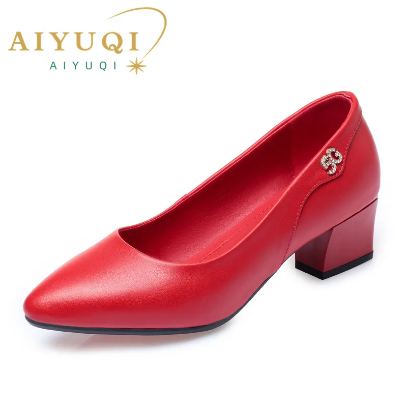 AIYUQI Scarpe da sposa Donna 2024 Primavera Nuove scarpe da donna Rosso Vera pelle Punta a punta Moda professionale Scarpe singole da donna