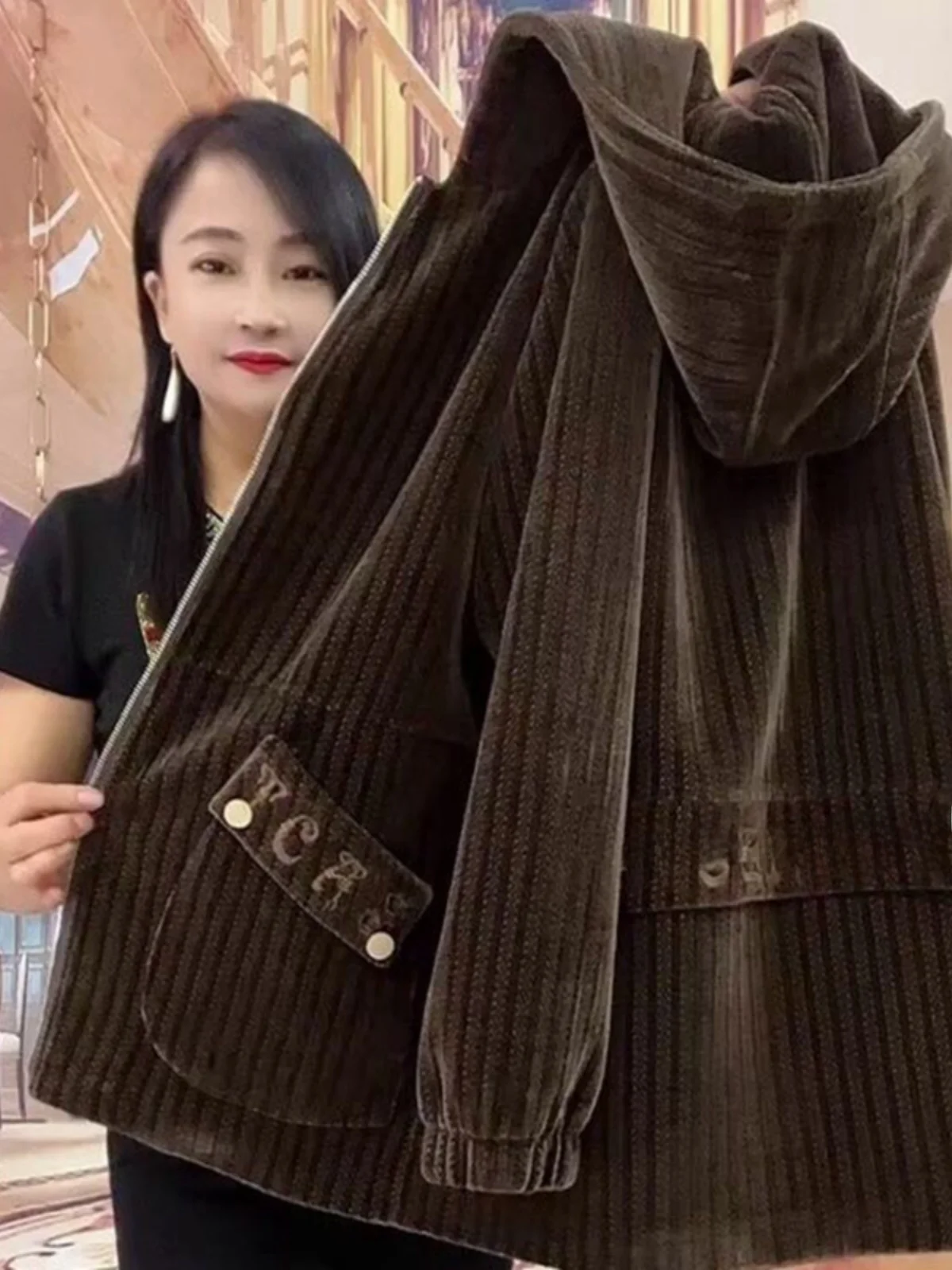 

New Thickened Corduroy Jacket Women's Simple Casual Hooded Outerwear Loose plus Size Mommy Style Autumn Collection