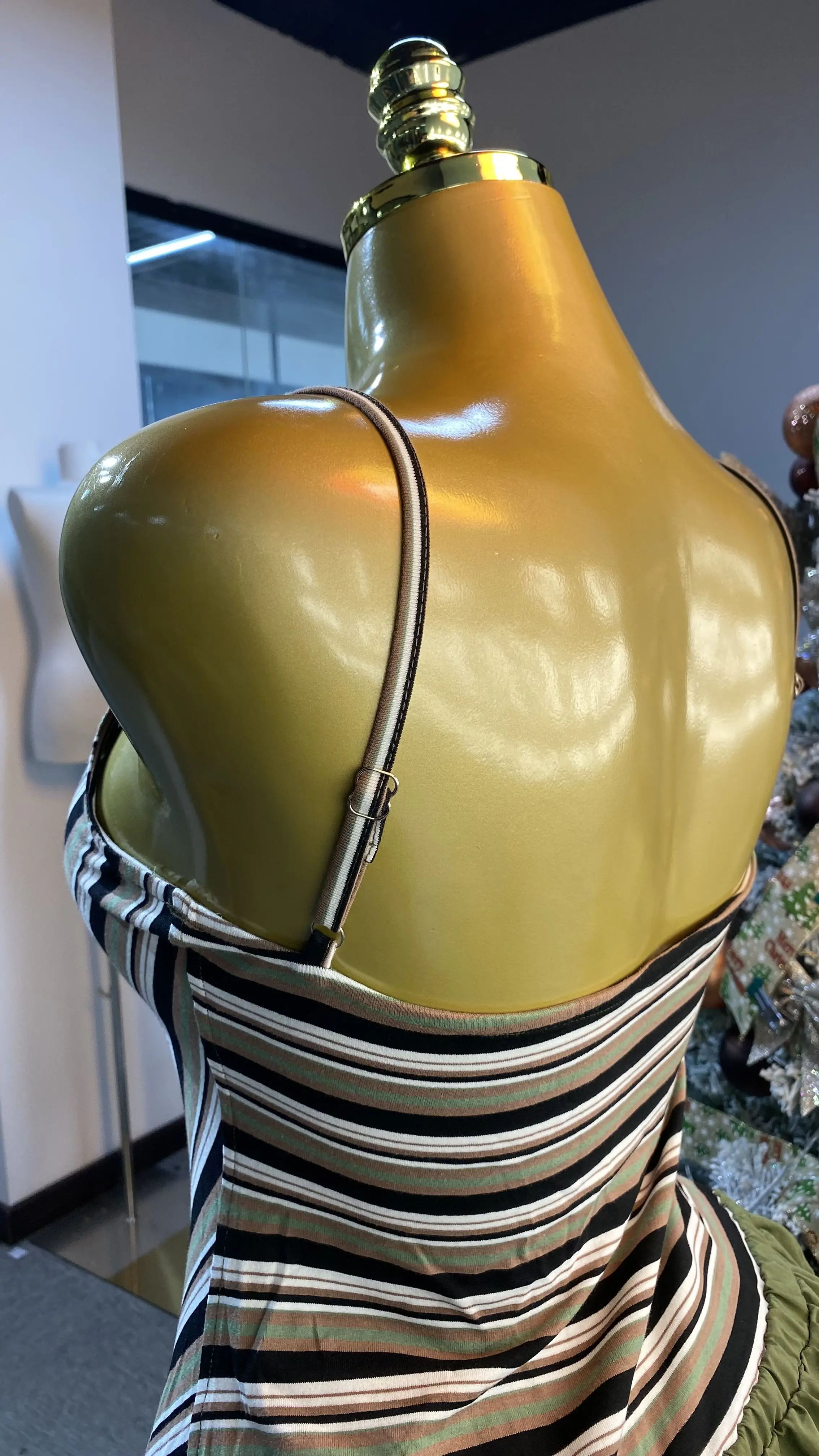 2026 봄 신상 패셔너블하고 독특한 패치워크 롱 홀터넥 여성 드레스, 워크웨어 캐주얼 드레스-GZXX463