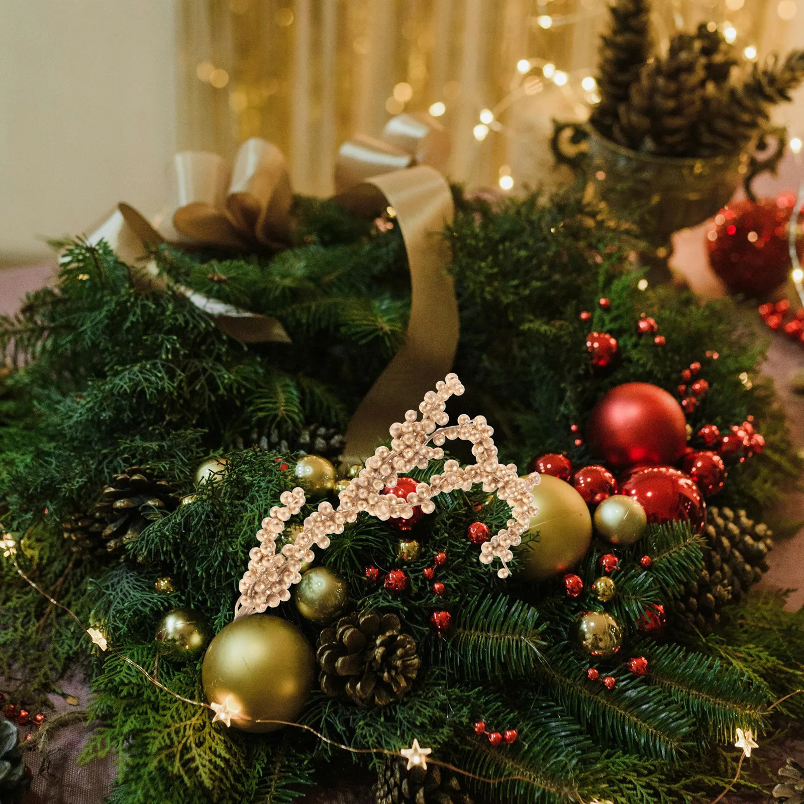 

3Pcs Golden Simulation Berry Branches Exquisite Fake Berry Branches for Christmas Ornament Gift Wrapping Home Decoration DIY