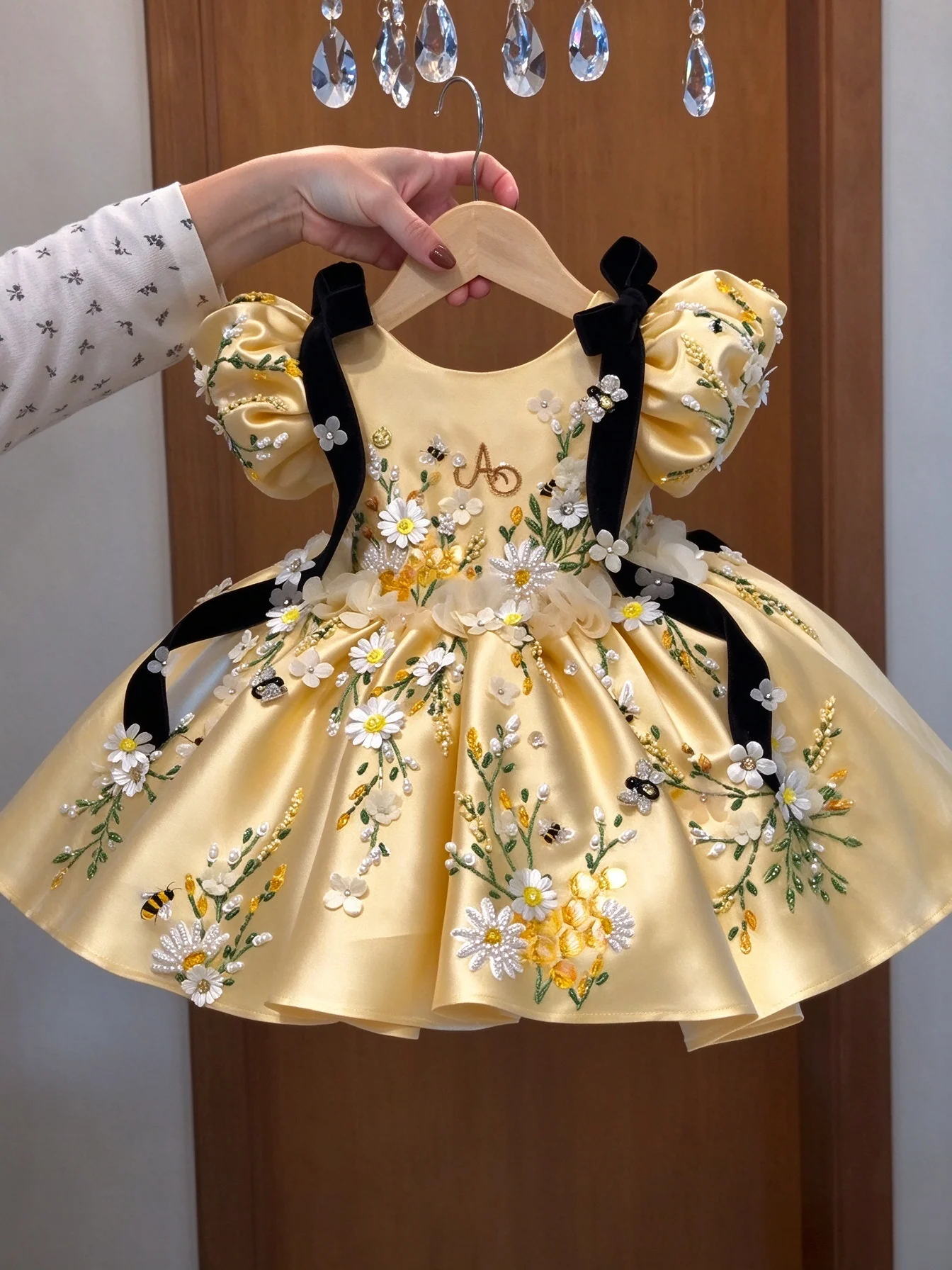 custom-luxury-dress-female-wedding-guest-gown-kids-wedding-dress-luxury-birthday-party-gown-for-beauty-pageant-catwalk-show