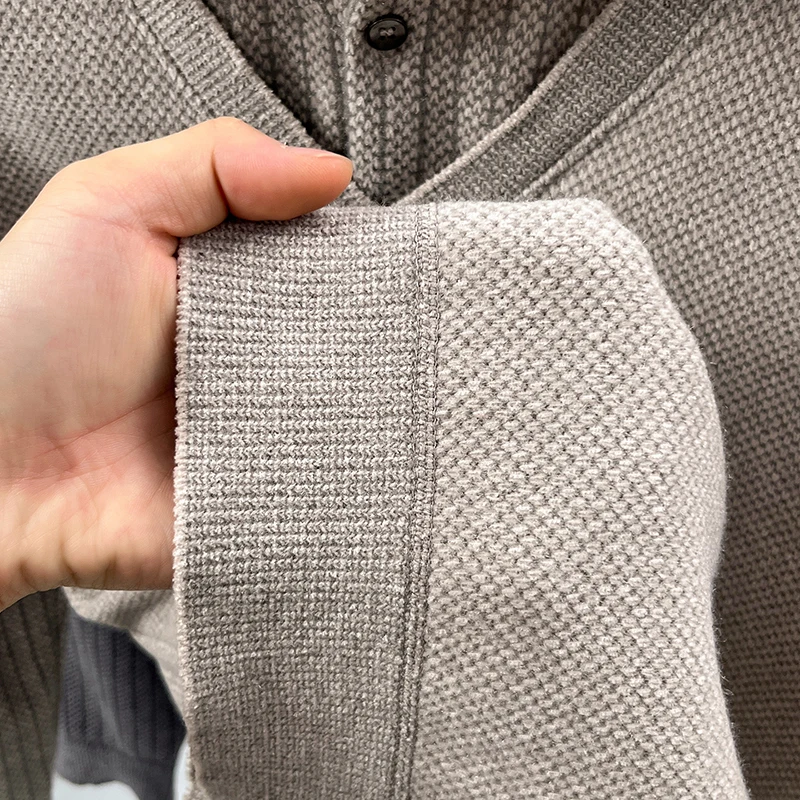 Herren-Polohemd der Luxusmarke, zweiteilig im Design, mit Stickereien, Herbstkollektion, weich und warm, mit Kragen, langärmelig, T-Shirt, Business-Herrenbekleidung. – Detail 14