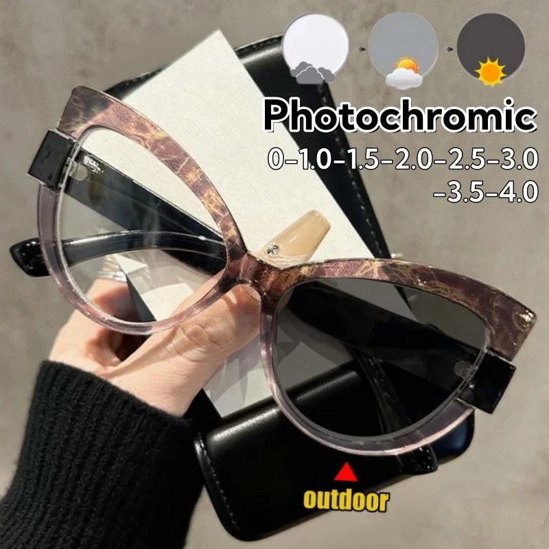 

Elegant Versatile Photochromic Myopia Glasses Individualistic Cat Eye Large Frame Unisex Blue Light Blocking Eyeglasses