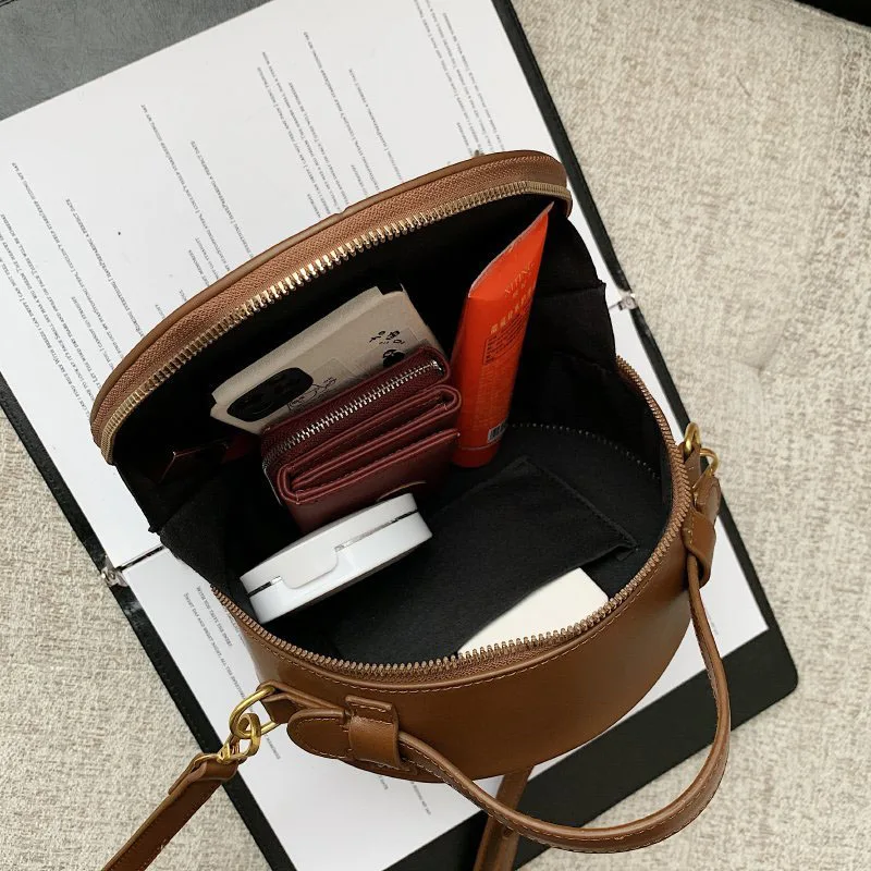 Round Design Female Handbags Vintage Shoulder Bag for Women Clutch Purses High Quality Leather Crossbody Bag Female Travel Totes