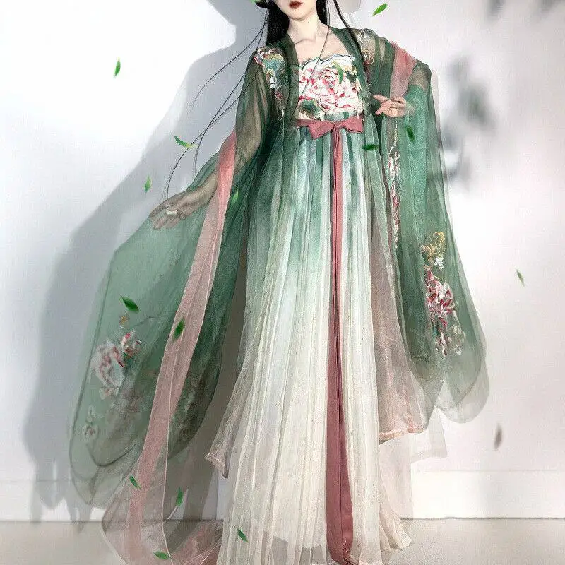 

Hanfu women's embroidered big-sleeved shirt Tang-made chest-length balsam skirt spring and summer