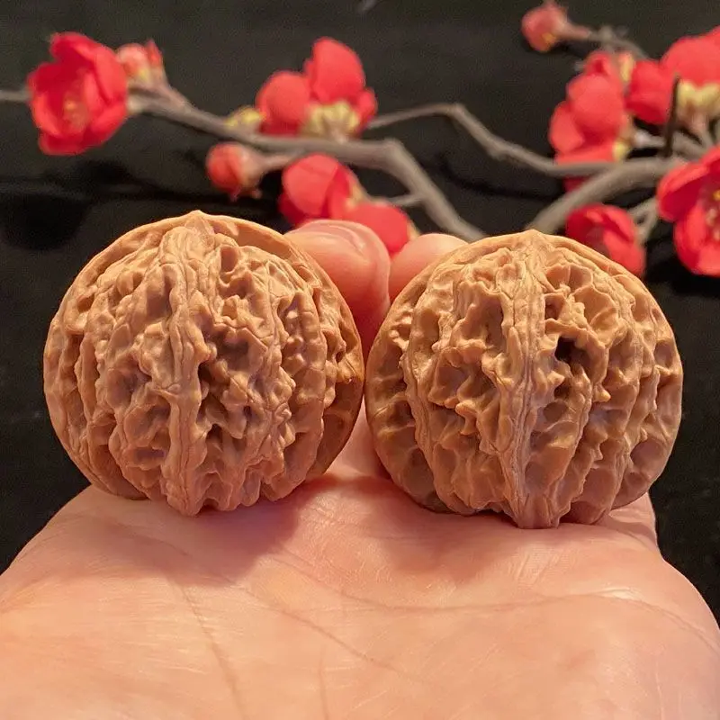 Premium Matched Pair Peach Wood Ball Mounded Lion Head Wenwan Walnuts Classic Chinese Hand Fidget For Stress Relief 39mm To 45mm