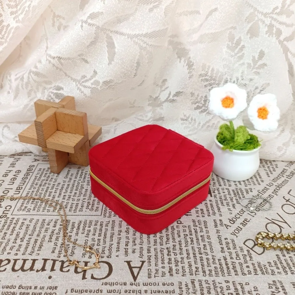 

Портативная бархатная шкатулка для украшений с ромбовидным узором, на молнии, для путешествий