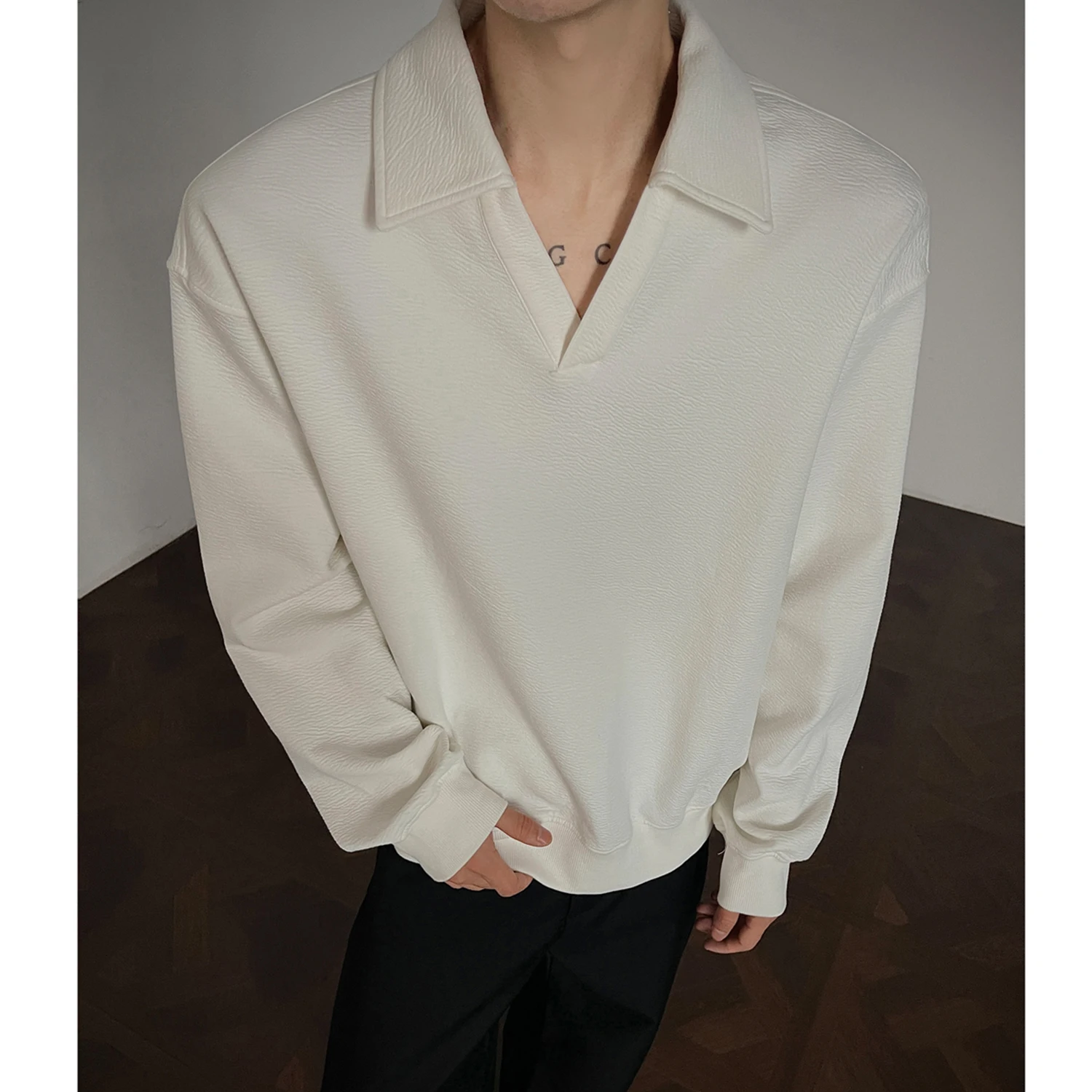 

Мужская футболка с длинным рукавом, поступление 2025 года, мужская рубашка поло, однотонная, повседневная, свободная посадка, топы с воротником, осенне-осенняя модная мужская одежда