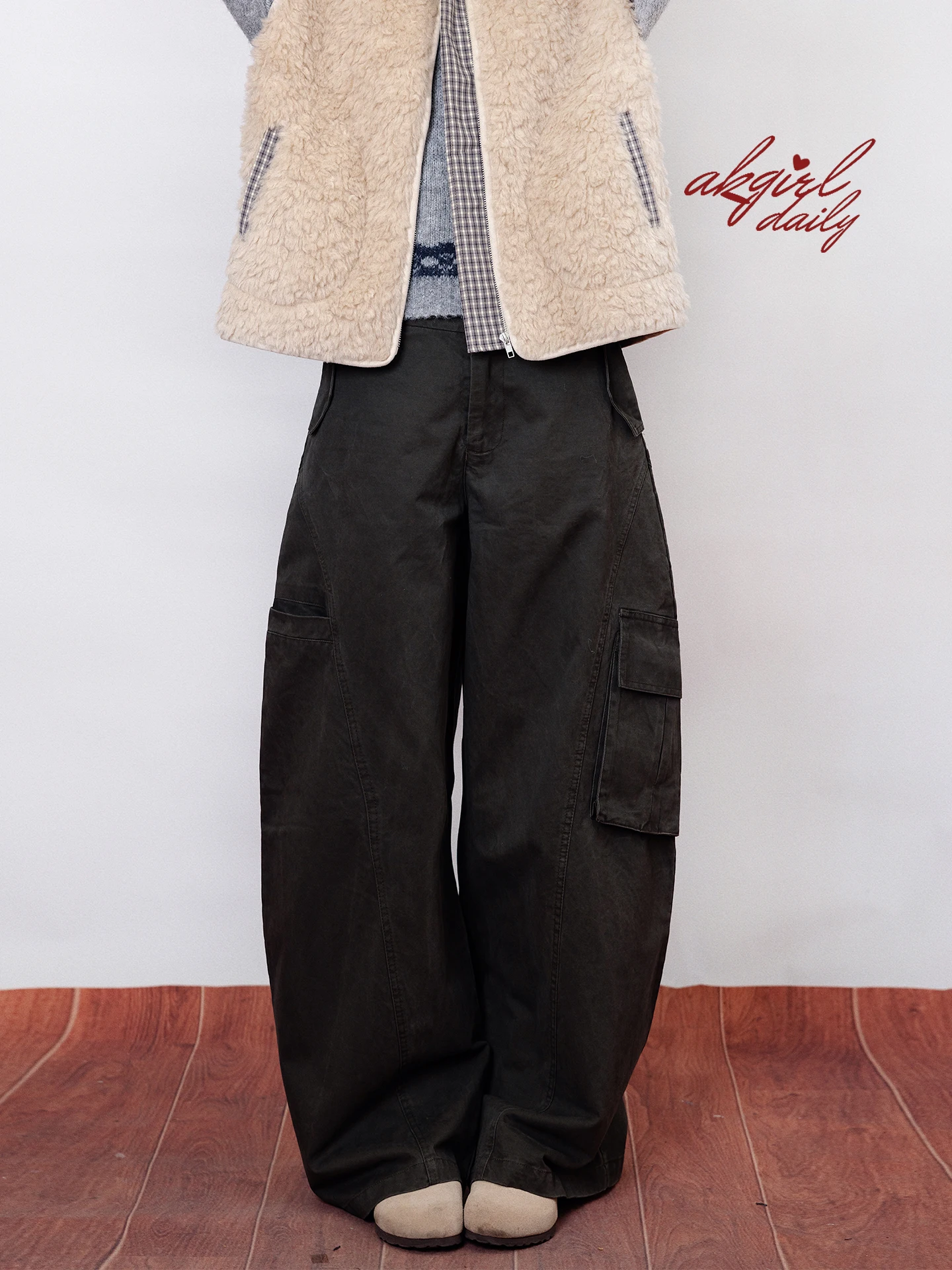 

Женские брюки-палаццо Design Sensation: прямой крой, повседневные, для работы, с высокой талией, из хлопка, на пуговицах