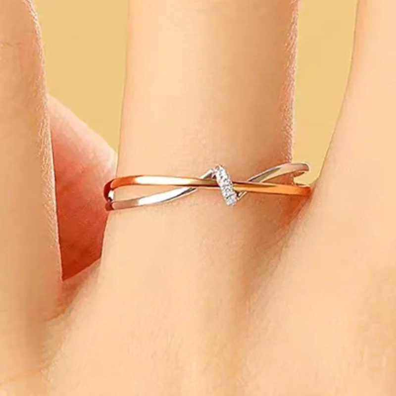 Gorgeous Fresh Two Tone Twisty Designed Rings for Women Intersperse Bling Bling Cubic Zirconia Trendy Rings Charm Jewelry