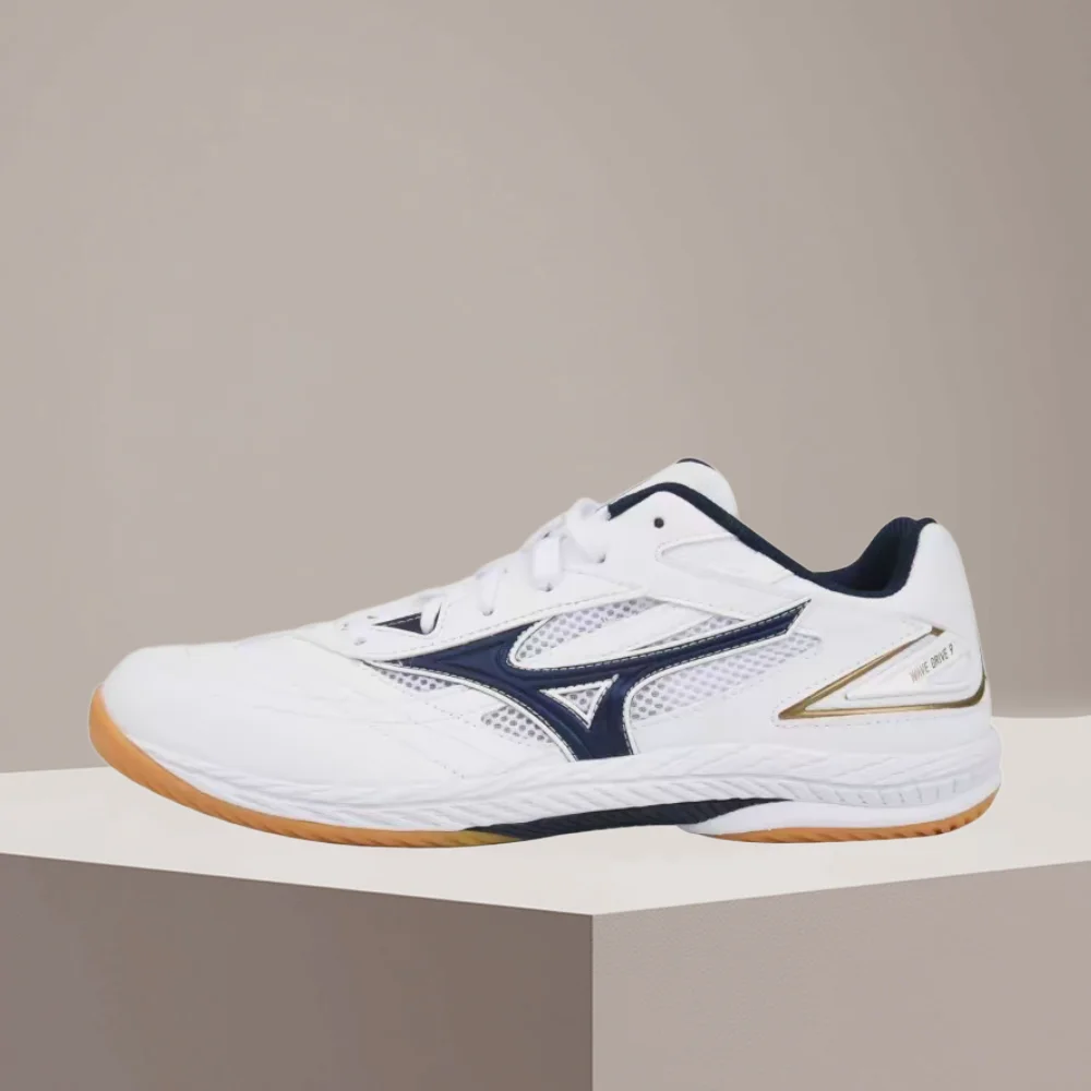 Mizuno WAVE DRIVE 9 Unisex White/Navy Blue Low-Top Trainers – Non-Slip Shock-Absorbing Sole & Comfortable Fit 81GA220514