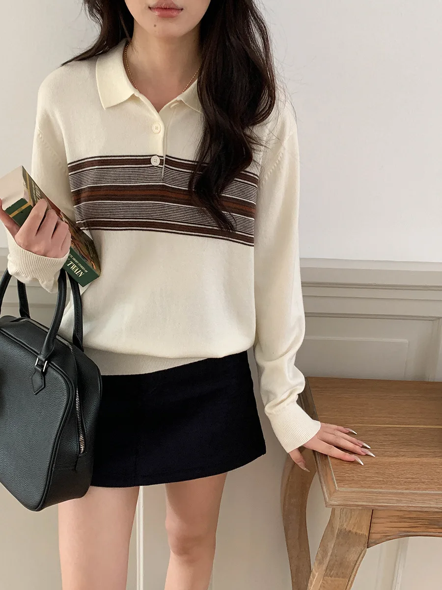 Sweter longgar lengan panjang kerah bergaris kasual wanita musim gugur dan musim dingin