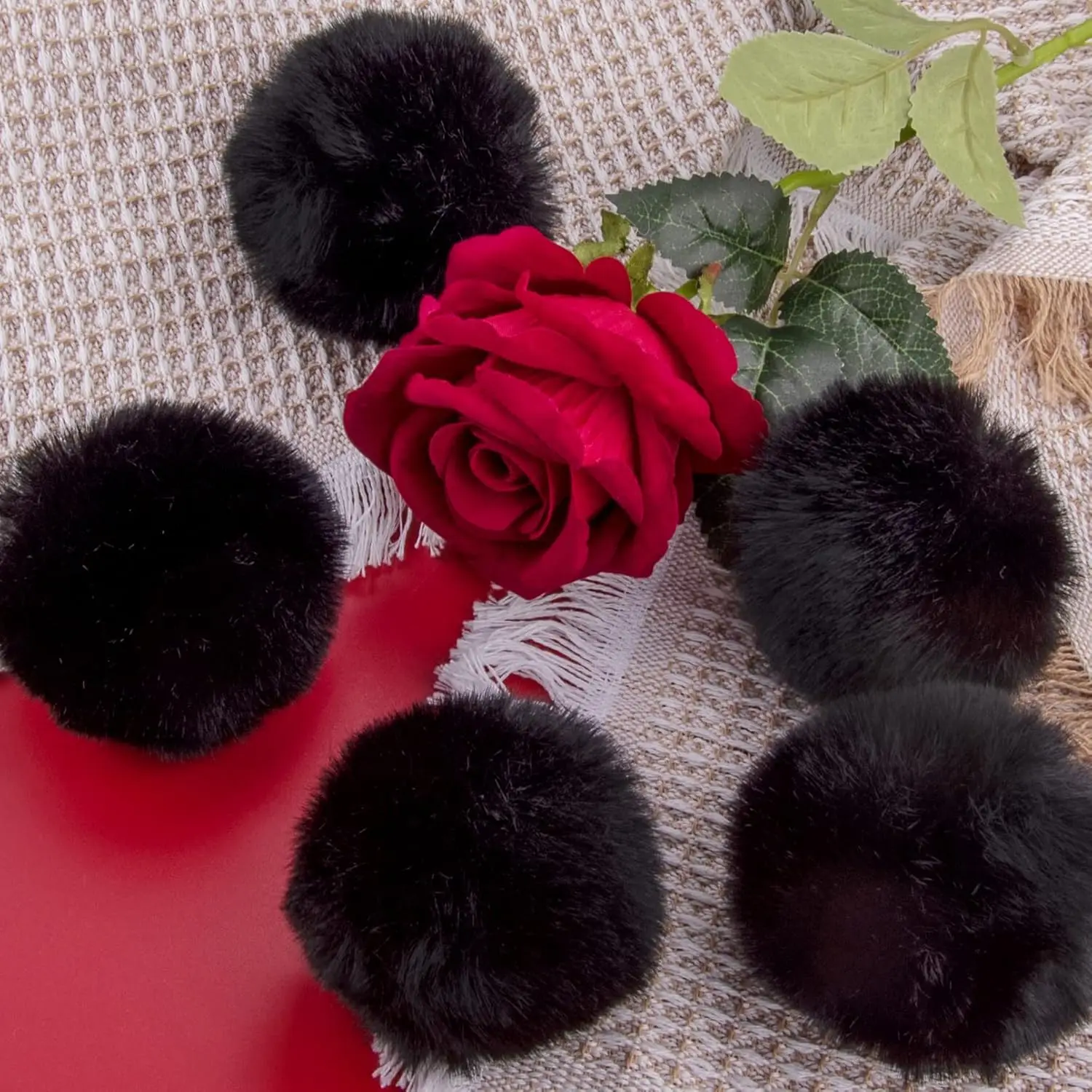 10Pcs 7cm Faux Rex Rabbit Fur Pompon Balls Sztuczne puszyste miękkie pompony DIY Pom Poms Ręcznie robione odzież Szycie Rękodzieło Materiały