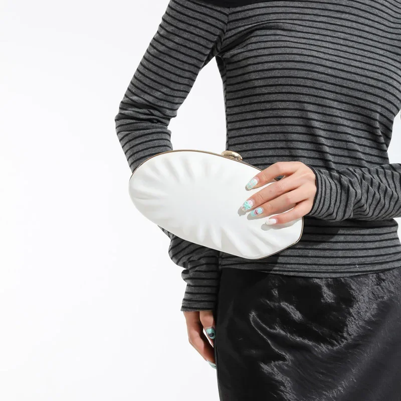 

Acrylic Handbag with Goose Egg Chain Strap for Women, Oval Shell Shoulder Bag, Stylish Hand-held Clutch, Women's Dinner Fashion