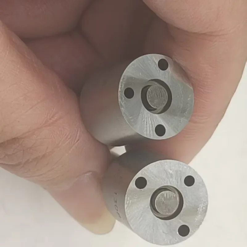 High quality New DLLA160P1308 fuel injector nozzle For 13537793836 13537794334 0445110216