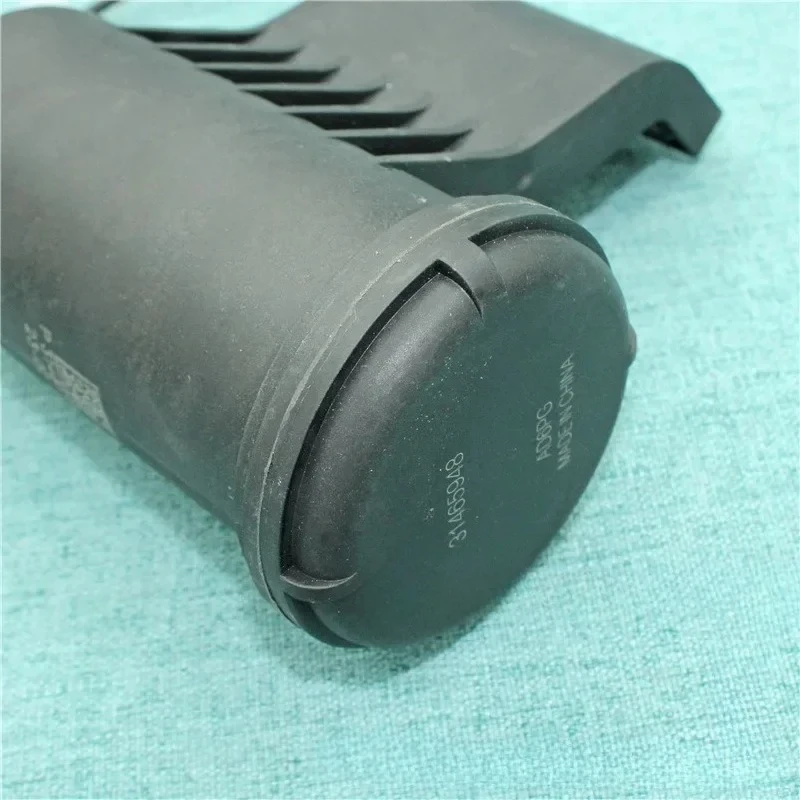 فلتر وقود محرك السيارة 31465948   لفولفو XC40 536 B4 B5 T2 T3 T4 T5 المكونات في الهجين 2017-