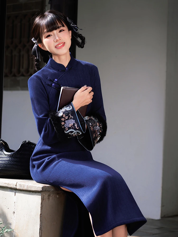 

Новое женское зимнее утепленное длинное ципао в стиле ретро «Республика Чи» синего цвета, повседневное, для молодых женщин