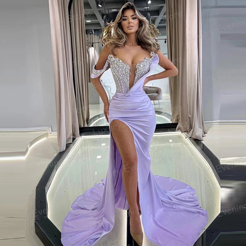 

Modern 2024 Evening Dresses V Neck Sequined Appliques Prom Gowns Sleeveless High Split Pleat Satin Formal Party Fashion Vestidos