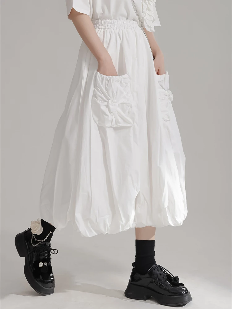 [EAM] High Elastic Waist White Pocket Pleated Midi A-line Half-body Skirt Women Fashion Tide New Spring Autumn 2025 1DH5211