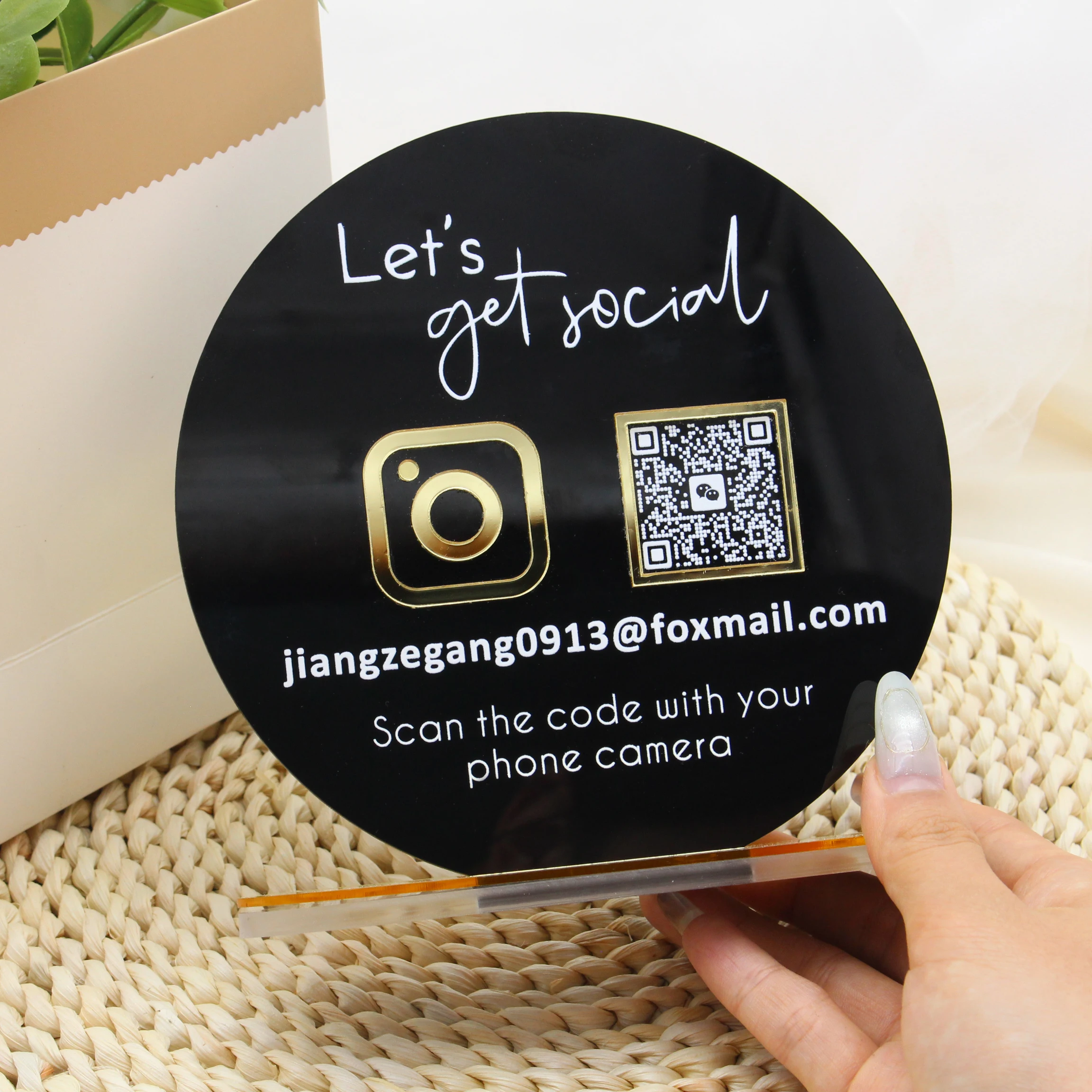 Circular Business Social Media Tag Round QR Code Signage for Salon Decor Payment Sign QR Code Display Stand for Reception Desk