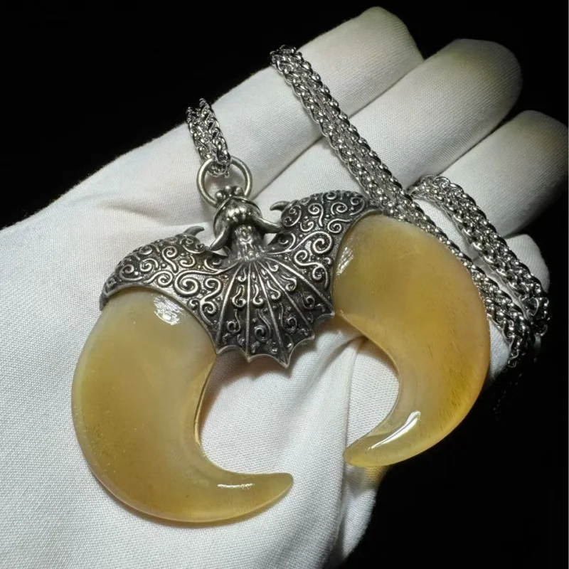 Polished and inlaid cow horn hooks handpieces, jewelry accessories