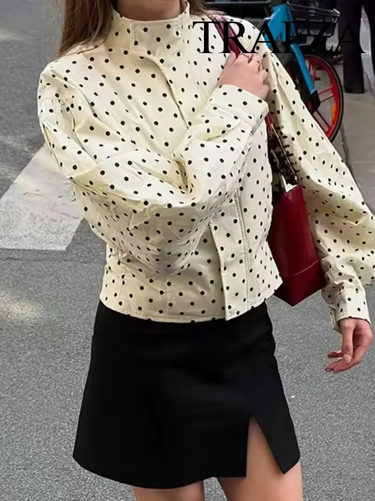 

TRAFZA Woman Pocket Long-Sleeved Casual Coat Fashion Women Autumn Zipper Button Polka Dot Print Design Short Jacket Mujer