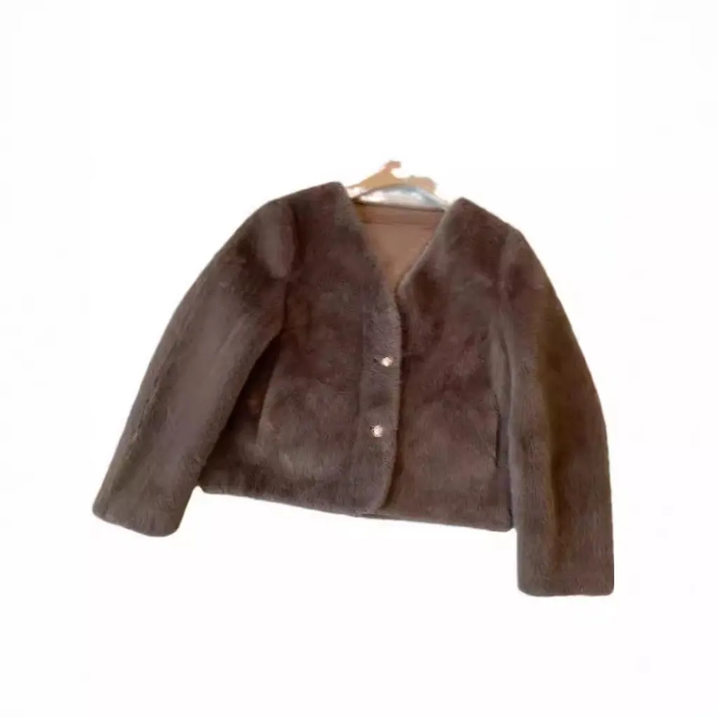 

Good Texture Dense Wool Light Green Fur Gold Mink Velvet Short Fur Coat Women's Fashion Style Coat F081411
