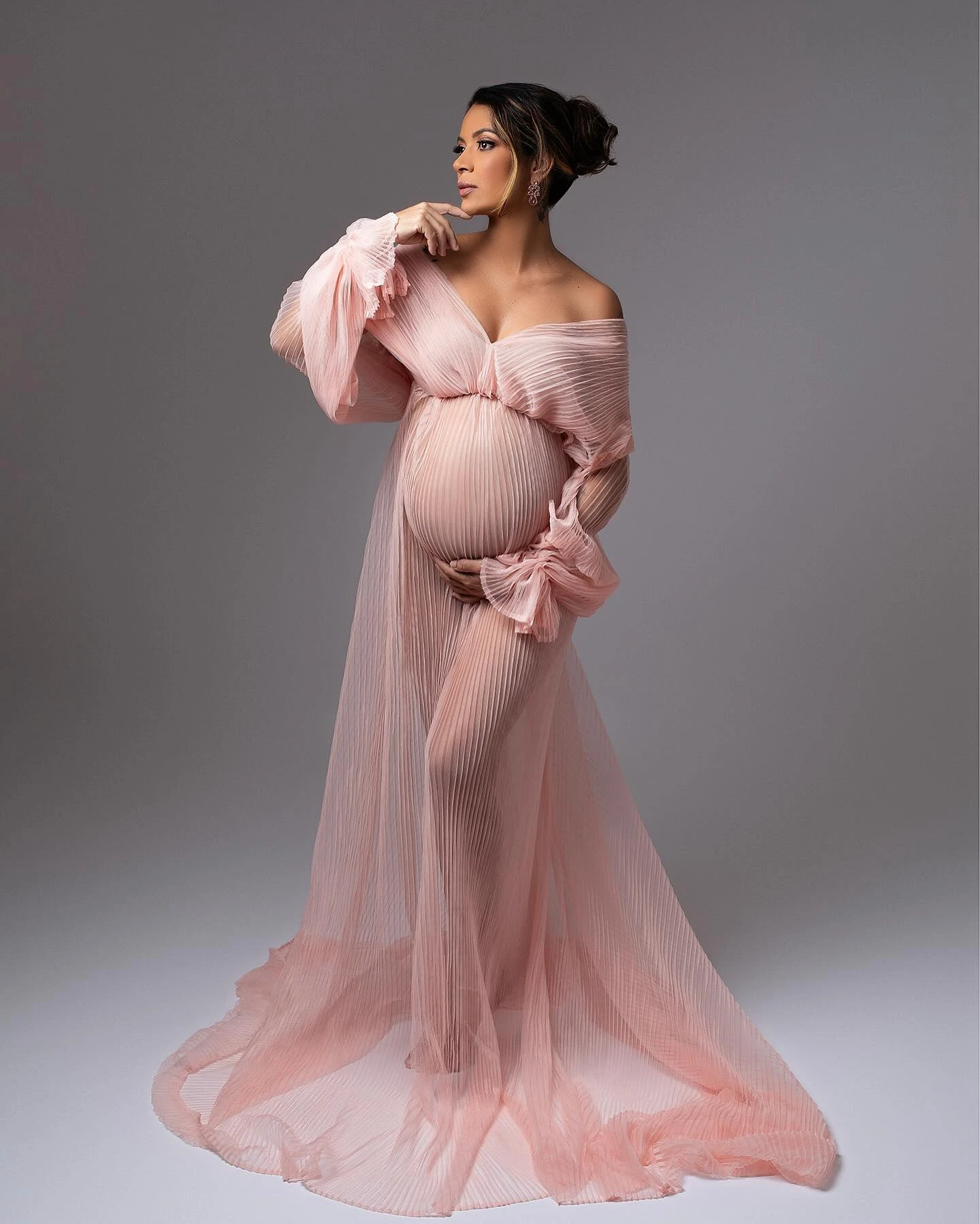 Trendy Pleated V Neck Pregnancy Maxi Prom Dresses Pink See Thru Organza Pleats Unique Formal Occasion Dress Celebrity Prom Party