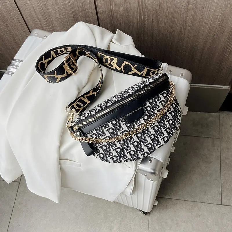 

Business Travel Essential Messenger Bag Women Multifunctional Shoulder Bag Corporate Ready For Work Trips