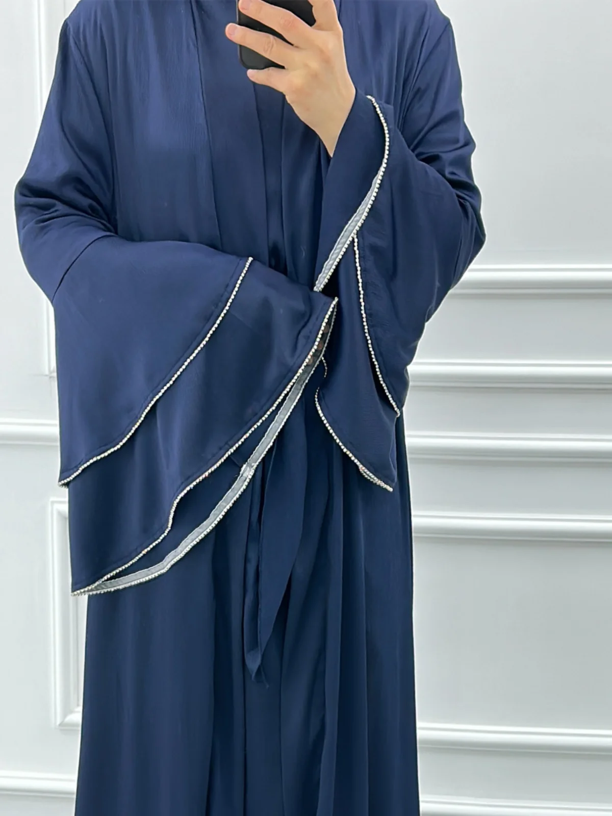 مجموعة السفر العربية Sle Belted Dr جنوب شرق آسيا دبي رداء طويل تنورة طويلة تي شيرت مجموعة ملابس سياحية دبي بوليستر...