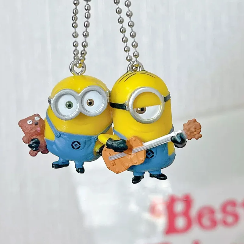 Q Verison Minionses Mini Yellow Dolls Mascotsles Kevinse bobb Stuartse Action Figures ciondolo modello