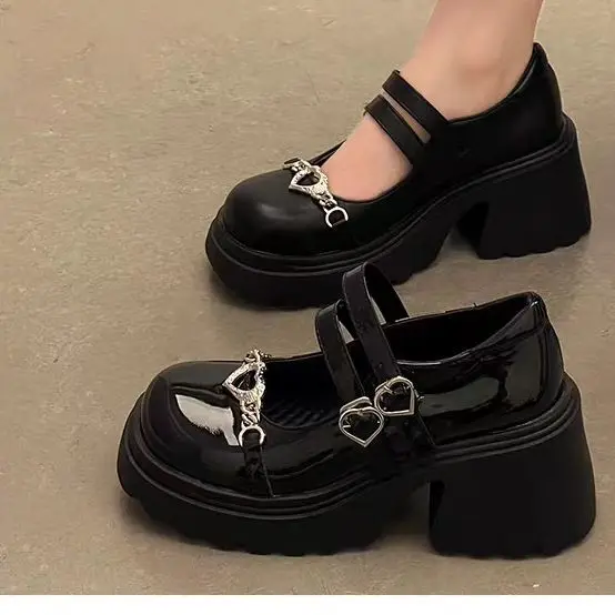 2026 Sweet Heart-Shaped Buckle Lolita Shoes Women Patent Leather Platform Mary Janes Metal Decoration Cosplay Chunky Heels Pumps