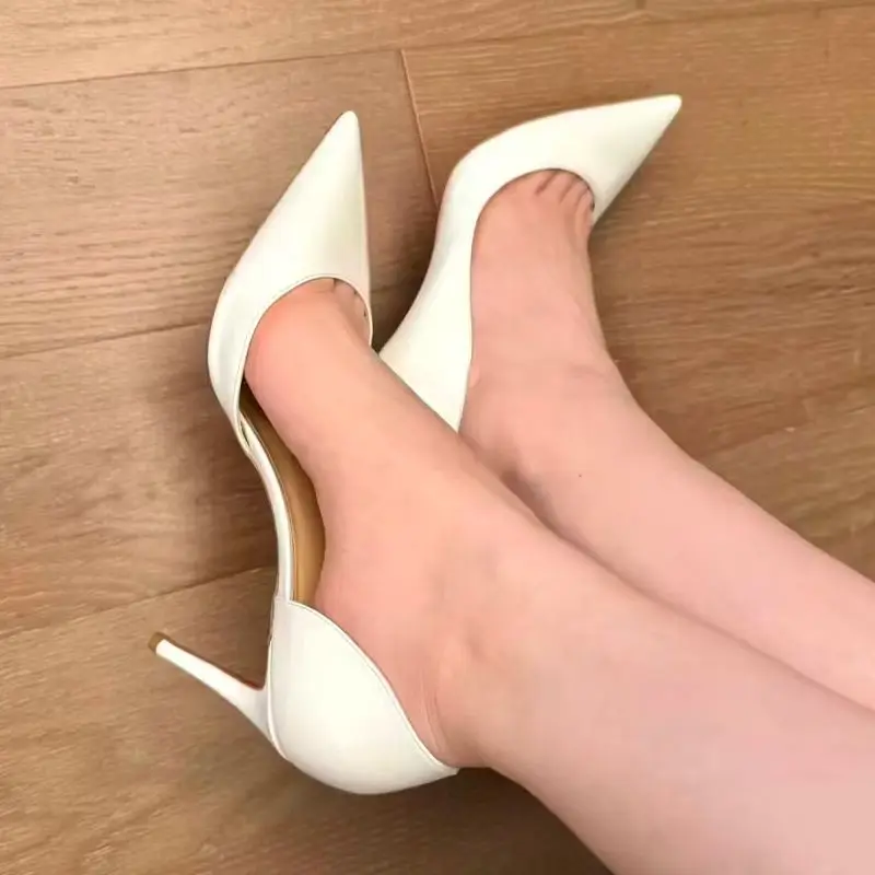 New white side empty high heels for women slim heels with pointed toes, professional work shoes patent leather size single shoes