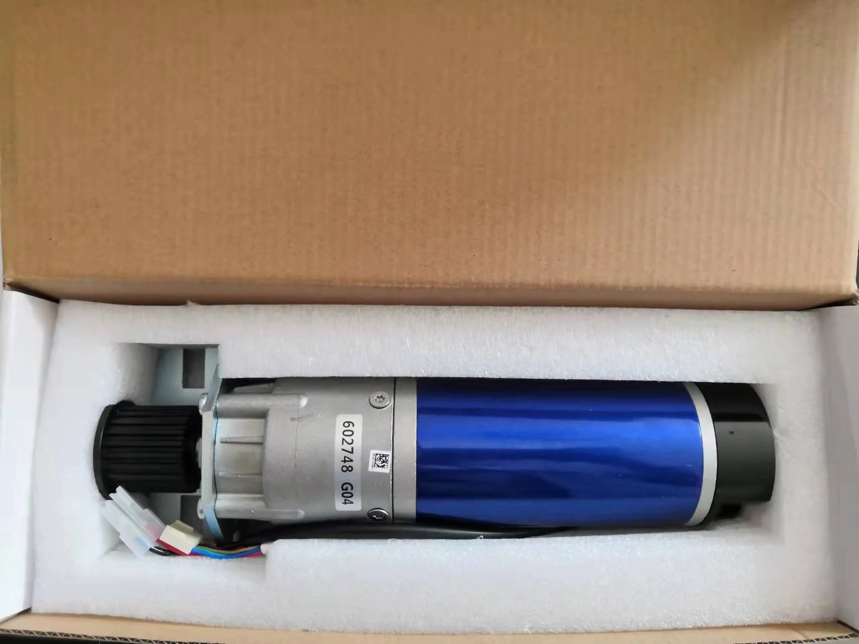 エレベーター部品/永久磁石DCモーター/K*neドアモーターKM 602748G04