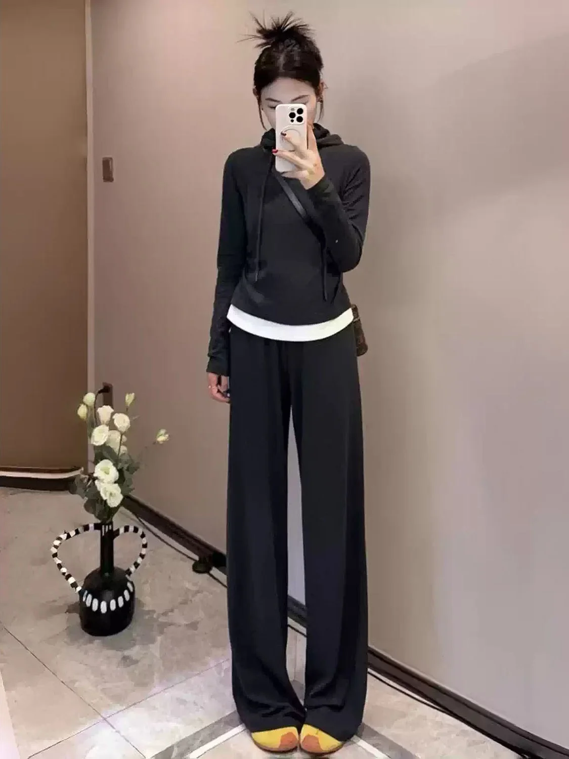 Women's Casual Sporty Hoodie Pants Two-Piece Set Long Sleeve Comfortable Wide Leg Autumn Fashion Korean Style Complete Outfit