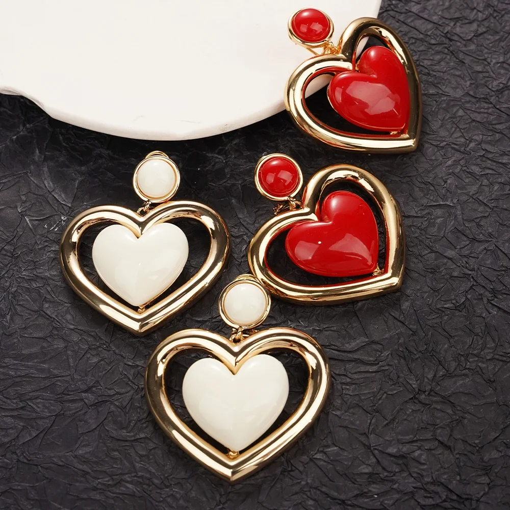 

Exaggerated Big Love Female Earrings Beautifully Designed Concert Costume Accessories Gift To Women In Many Colors