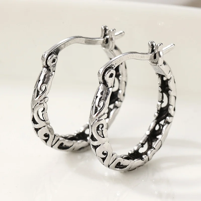 Vintage Design Silver Color Women's Earrings Ethnic Geometry Metal Hand Carving Pattern Hoops Earrings Woman