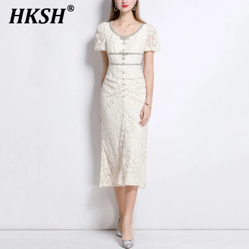 

HKSH Summer New Women's Tide Elegant Fashion High Street Lace Diamonds O-Neck Short Sleeved Waist Cinching Slimming Dress HK6335