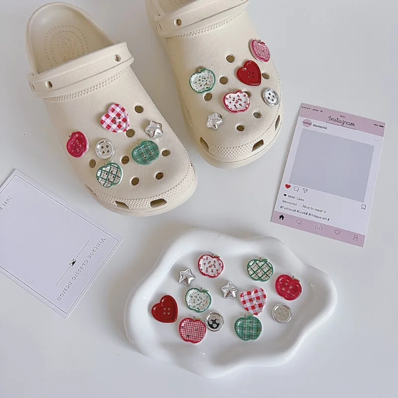 

Y2K JIBBITZ Cute And Fresh Creative Abs Faux Fruit Shoes Charms Plaid Apple Shaped Buttons For Garden Shoes Xmas Gifts Favors