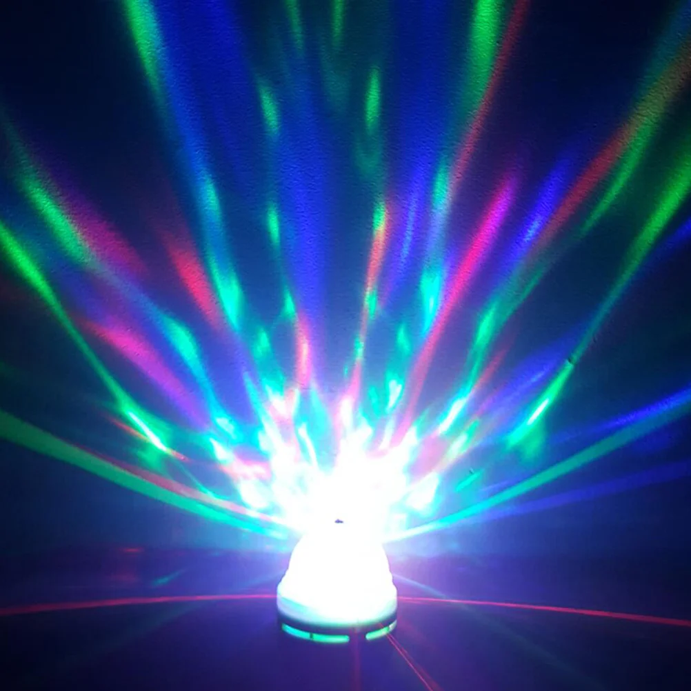 หลอดไฟ LED RGB หมุนได้สำหรับปาร์ตี้ดิสโก้ปาร์ตี้พร้อมฐาน E27หลอดไฟแฟลชเปลี่ยนสีได้หลายสีไฟเวทีคริสตัล (สุ่มสีแบบสุ่ม