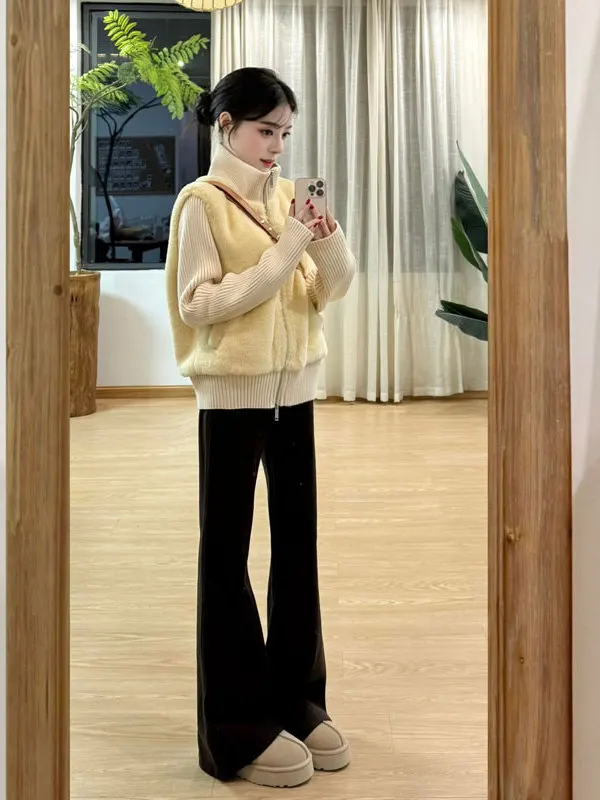 

Корейский уникальный супермилый женский топ из искусственного меха, имитирующий двухслойный крой, осенний новый дизайн 2025 года, приталенный силуэт, хит продаж