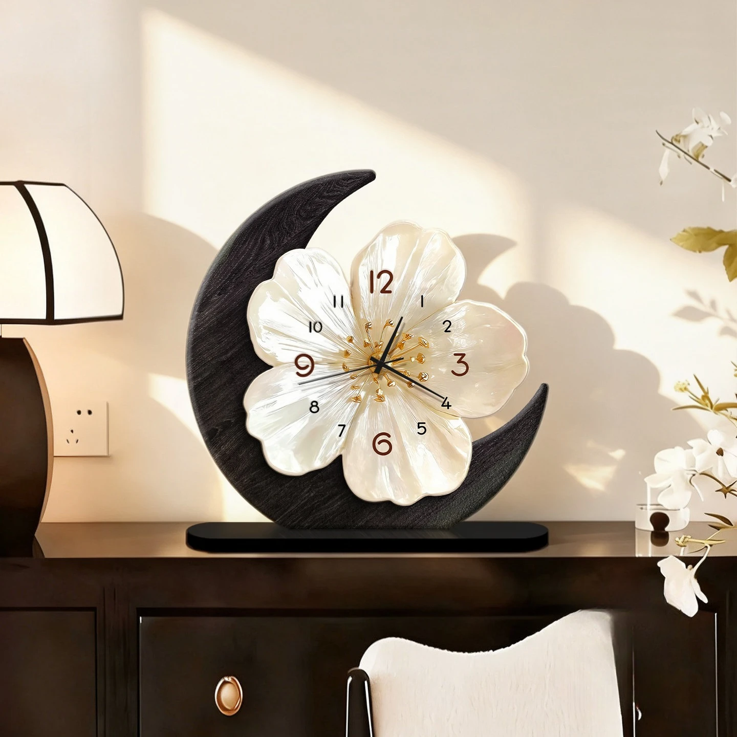 Medieval Style Desktop Clock Ornament, Living Room TV Cabinet Decoration, Household Silent Pendulum Table Clock