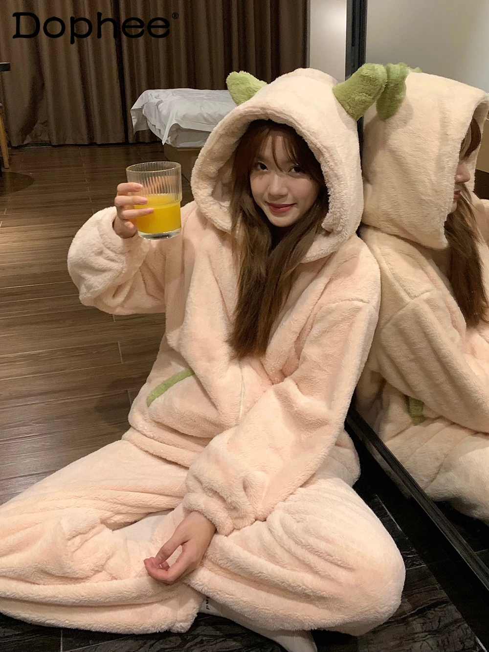 

2025 New Winter Thickened Coral Fleece Long Sleeve Hooded Pajama Set for Women Loose Casual Comfortable Warm Homewear