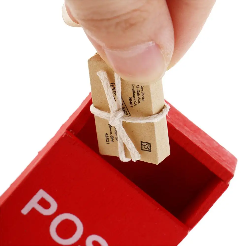 Décoration de scène 1:12 maison de poupée Mini boîte aux lettres avec sac de courrier carte postale maison de poupée boîte aux lettres Miniature Simulation meubles jouet