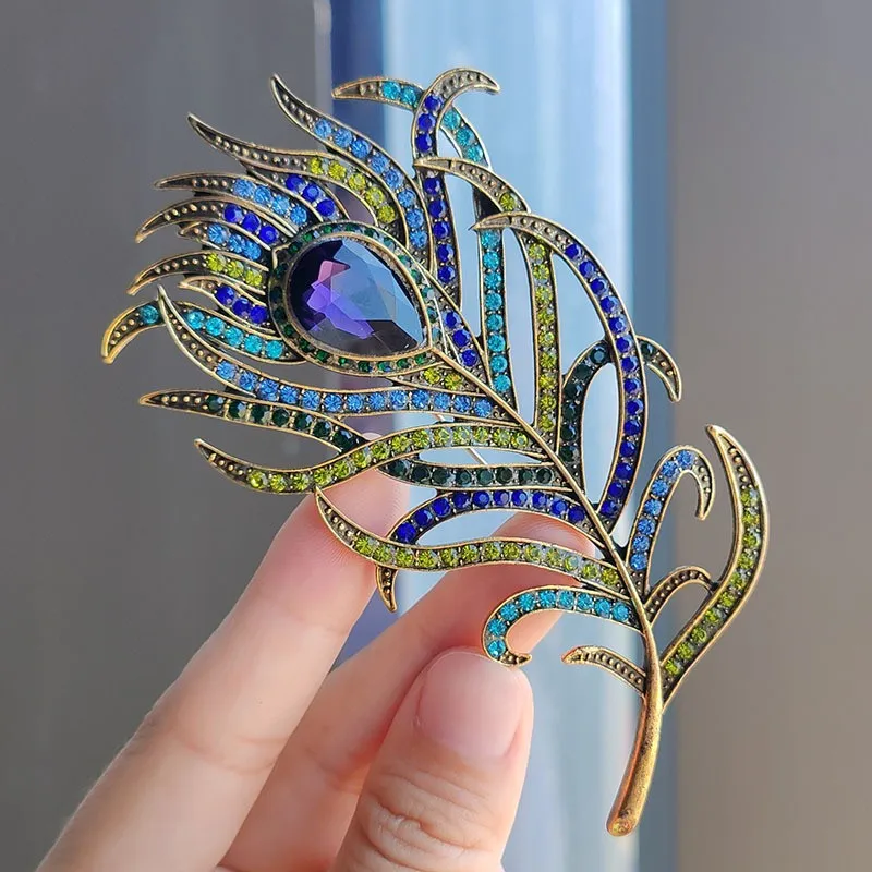 

Exquisite High-End Colored Peacock Large Feather Brooches For Women Men Vintage Alloy Rhinestone Inlaid Animal Brooch Pins Gifts