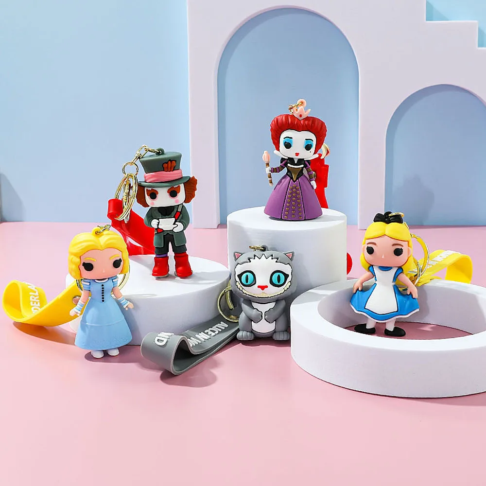 Cartoon Wonderland Kawaii Alice Mad Hatter Red Queen Model Car Key Chain Male and Female Bag Pendant Accessories Gift