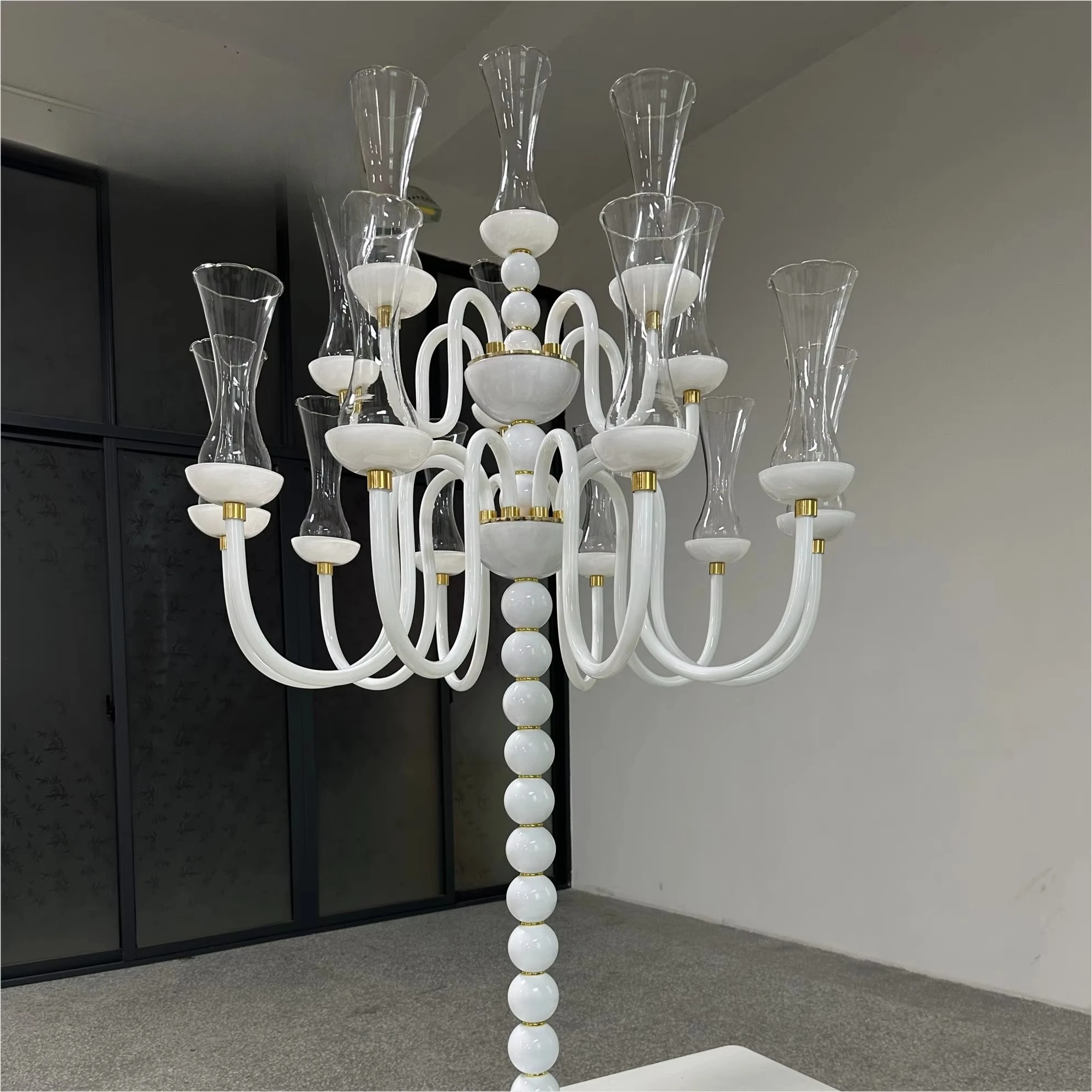 Large White Crystal Glass Hurricane Rack Wedding Ornament Elegant Wedding Decoration Candlestick