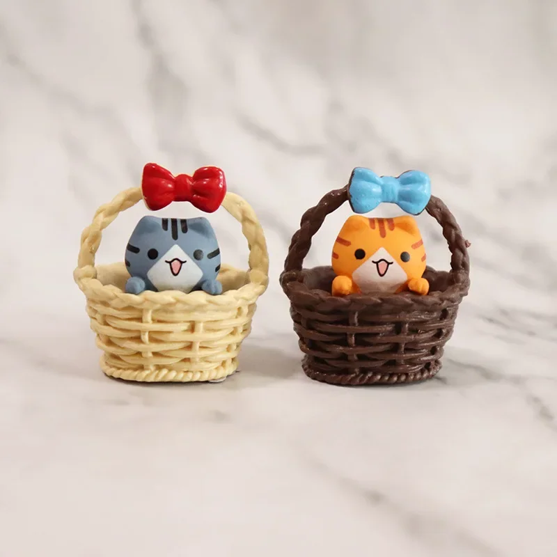 4pcs New Creative Mini Cartoon Cat Bamboo Basket Japonaise Pvc Miniature Cat Figurines for Home Desk Decoration Car Ornaments