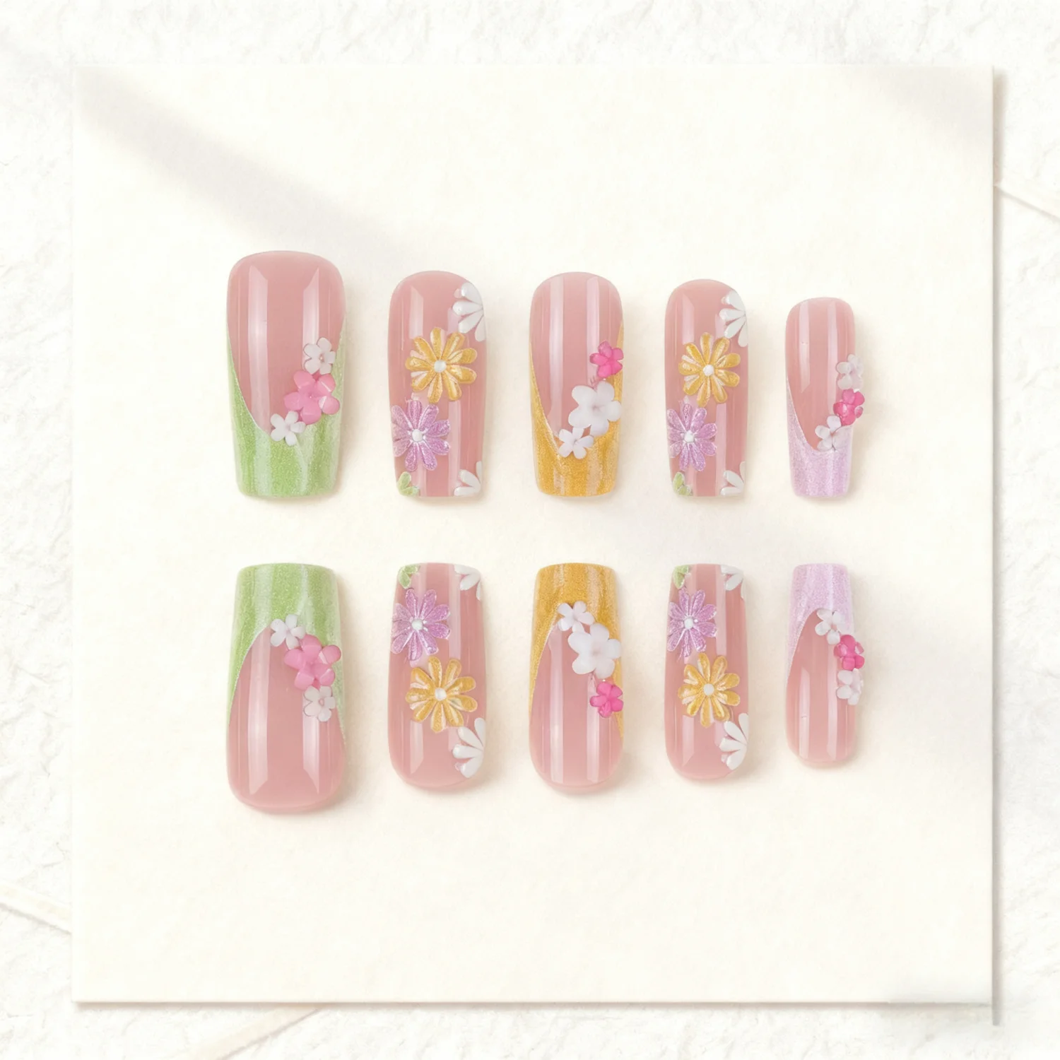 24枚/セット 棺桶型プレスオンネイル フラワー柄 マカロンカラー フレンチネイル シンプル＆スイート ウェアラブルネイルアート 女性＆女の子向け