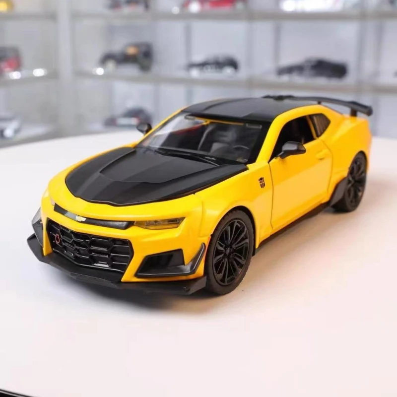 1:24 Chevrolet Camaro aleación Diecast modelo coche de juguete sonido y luz tirar hacia atrás coche de Metal colección de simulación regalos juguetes niño